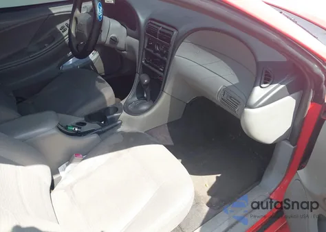 2000 Ford Mustang из США, поврежденный, VIN 1FAFP404XYF284266